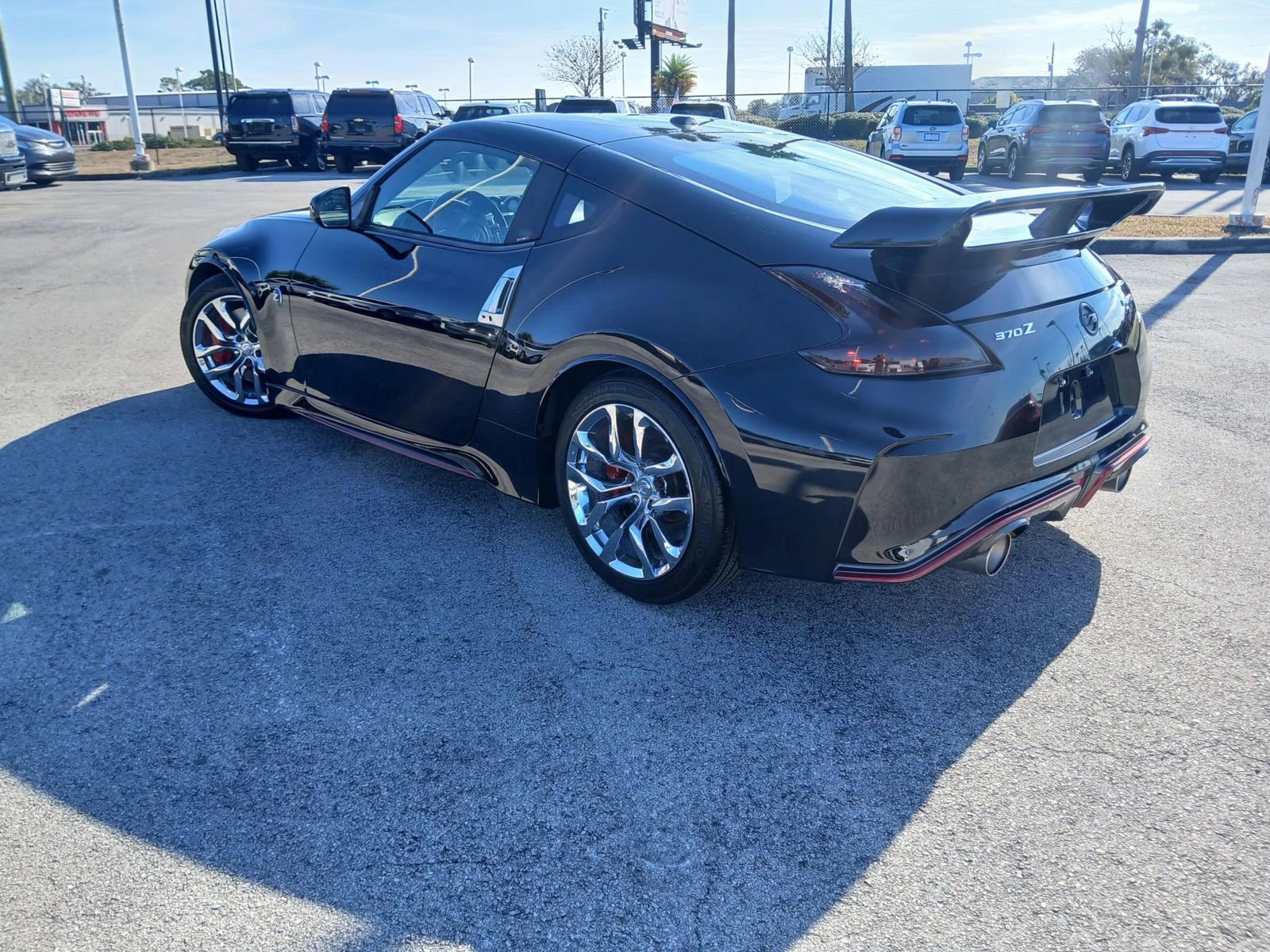 Used 2015 Nissan 370Z NISMO image 4