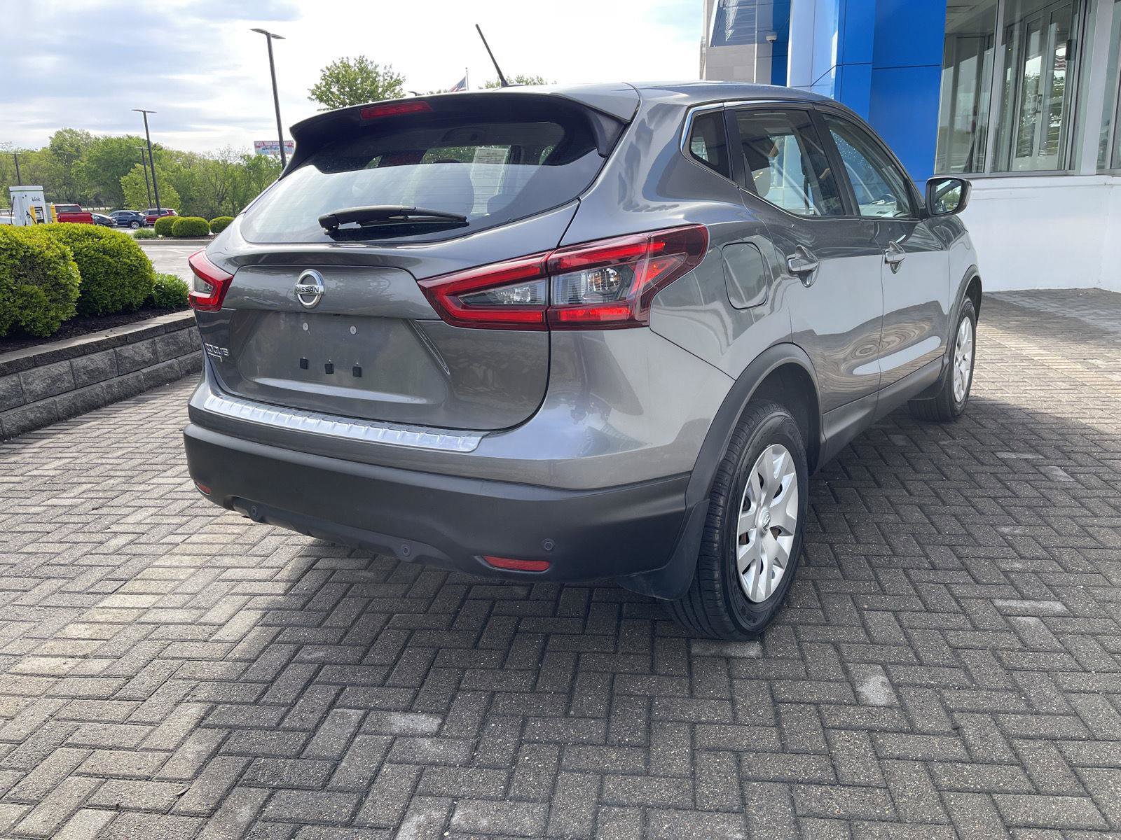 Used 2020 Nissan Rogue Sport S FWD image 5