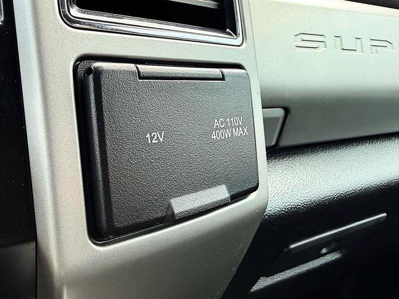 Used 2020 Ford F250 Lariat w/ Lariat Ultimate Package AWD/4WD image 51