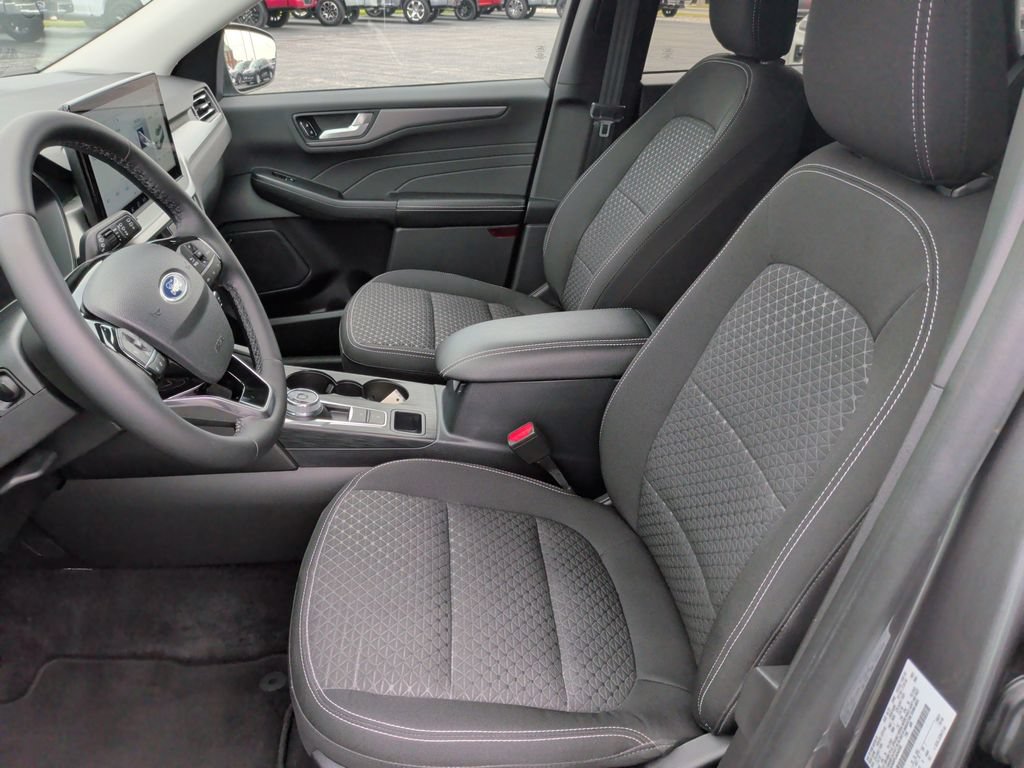 Certified 2023 Ford Escape Active w/ Tech Pack #2 FWD image 4