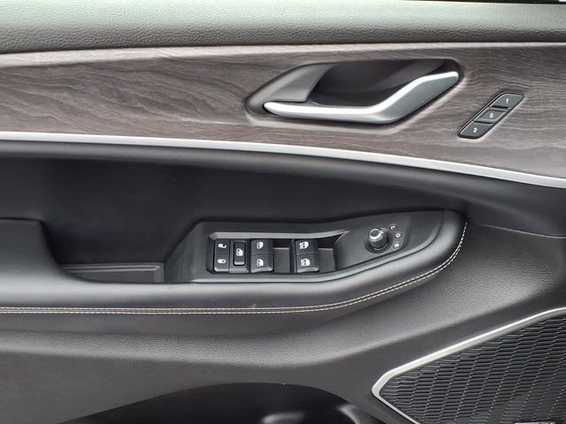 Used 2023 Jeep Grand Cherokee Limited image 9