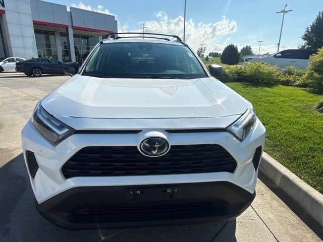 Used 2024 Toyota RAV4 LE AWD/4WD image 10