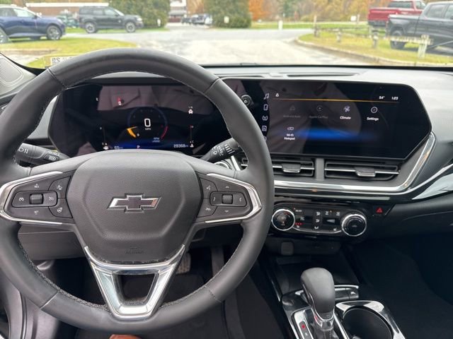 Used 2024 Chevrolet Trax ACTIV w/ Sunroof Package FWD image 56