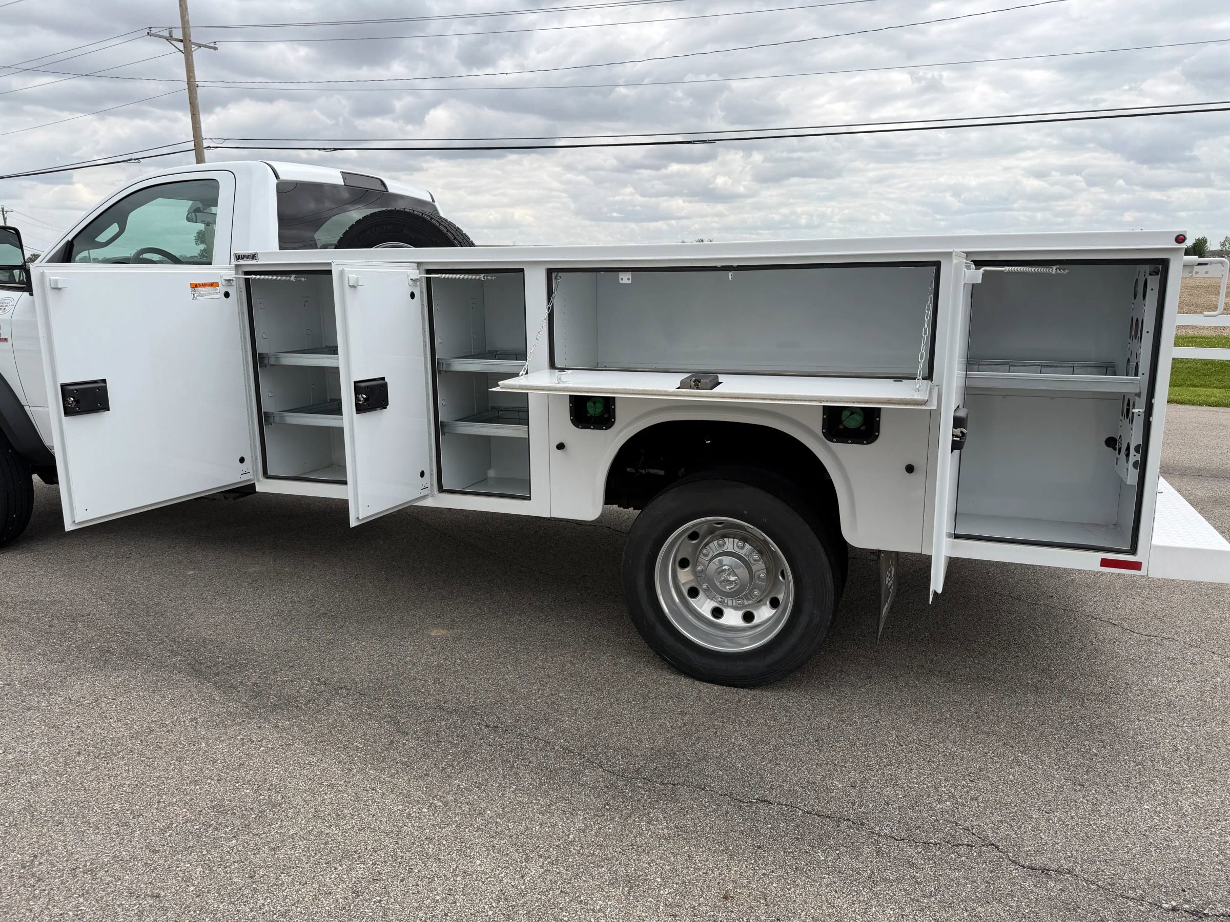 Used 2023 RAM 4500 Tradesman RWD image 3