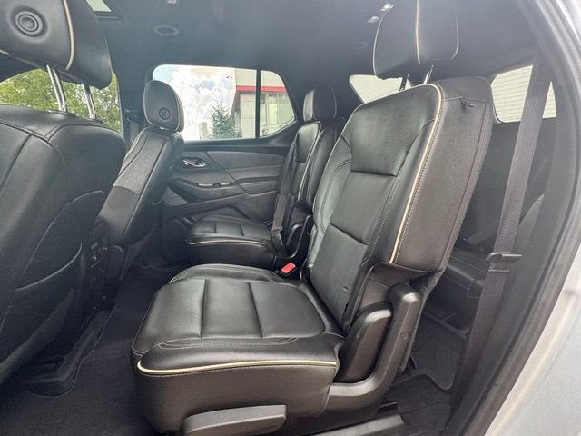 Used 2022 Chevrolet Traverse Premier w/ Redline Edition AWD/4WD image 20