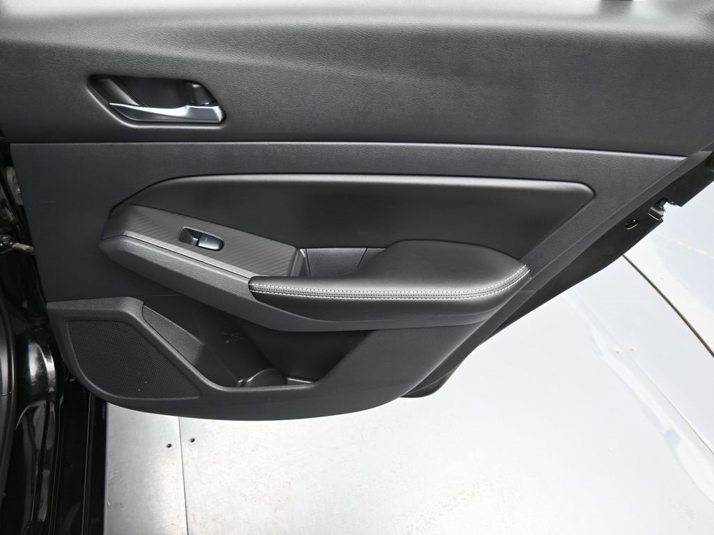 Used 2019 Nissan Altima 2.5 SV image 15