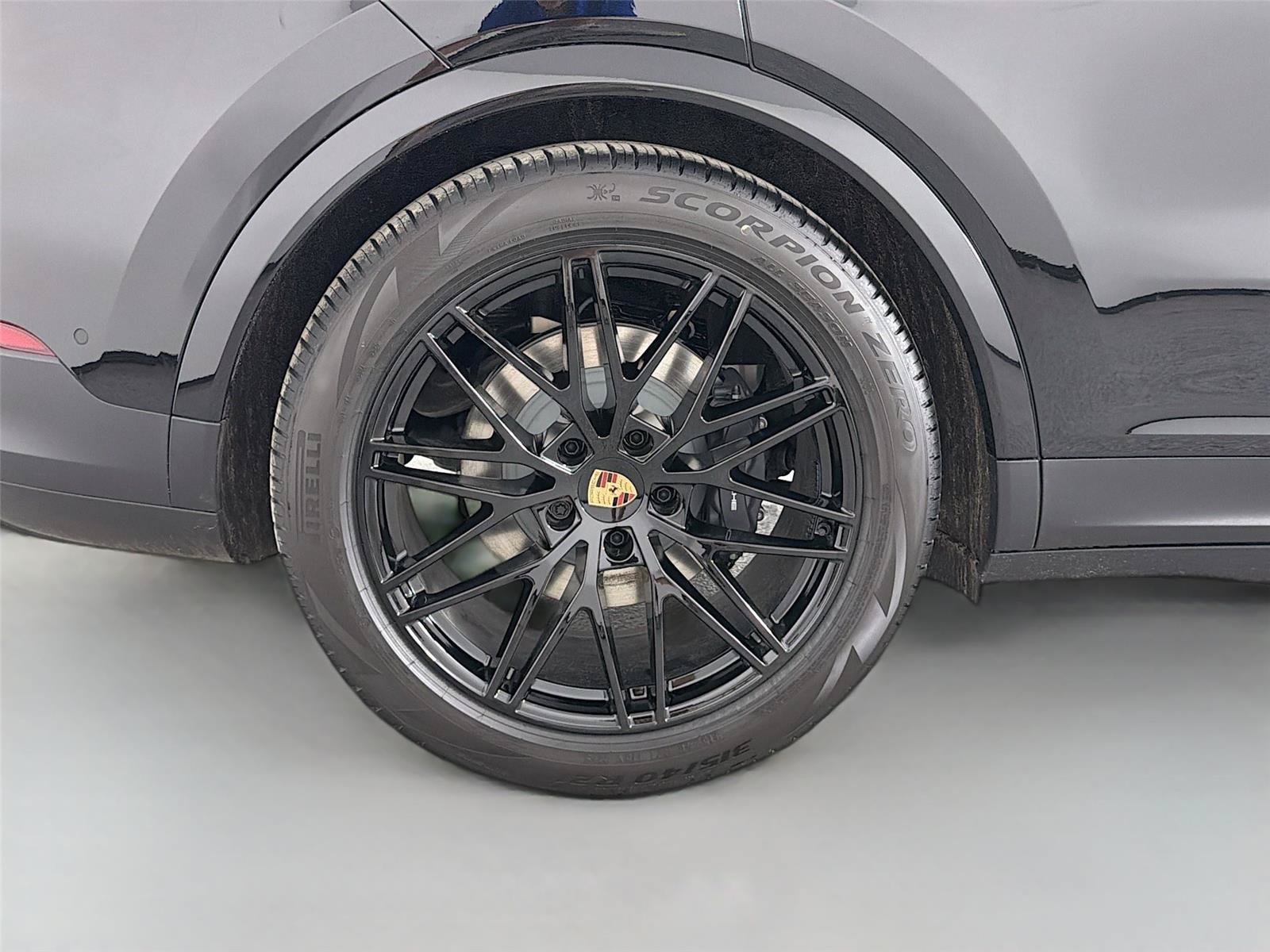 Certified 2026 Porsche Cayenne Coupe AWD/4WD image 13