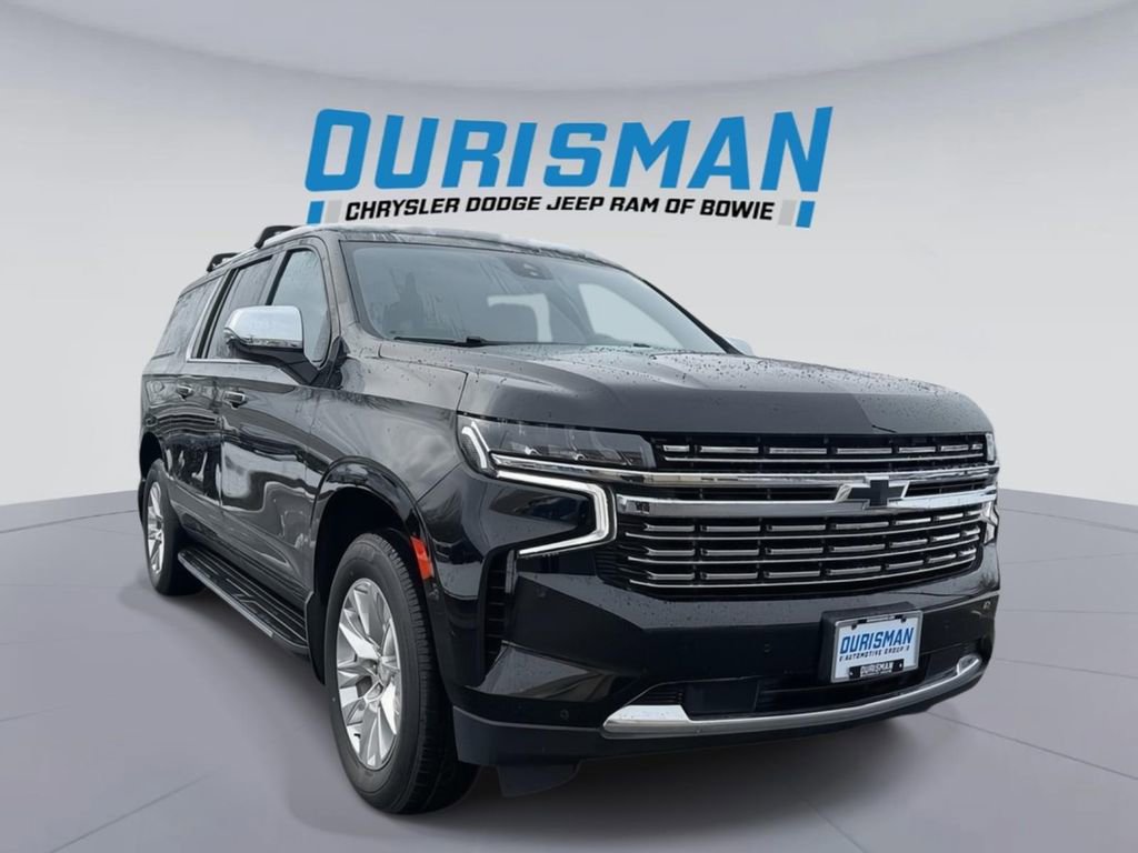 Used 2023 Chevrolet Suburban Premier image 1