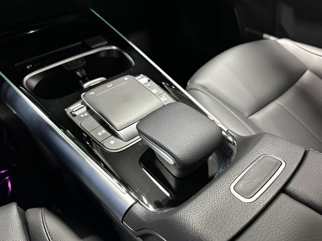 Used 2022 Mercedes-Benz GLA 250 4MATIC image 24