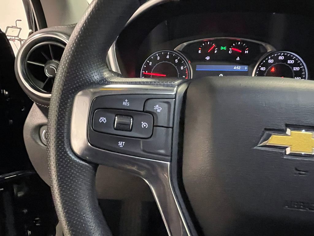 Used 2025 Chevrolet Blazer LT image 32