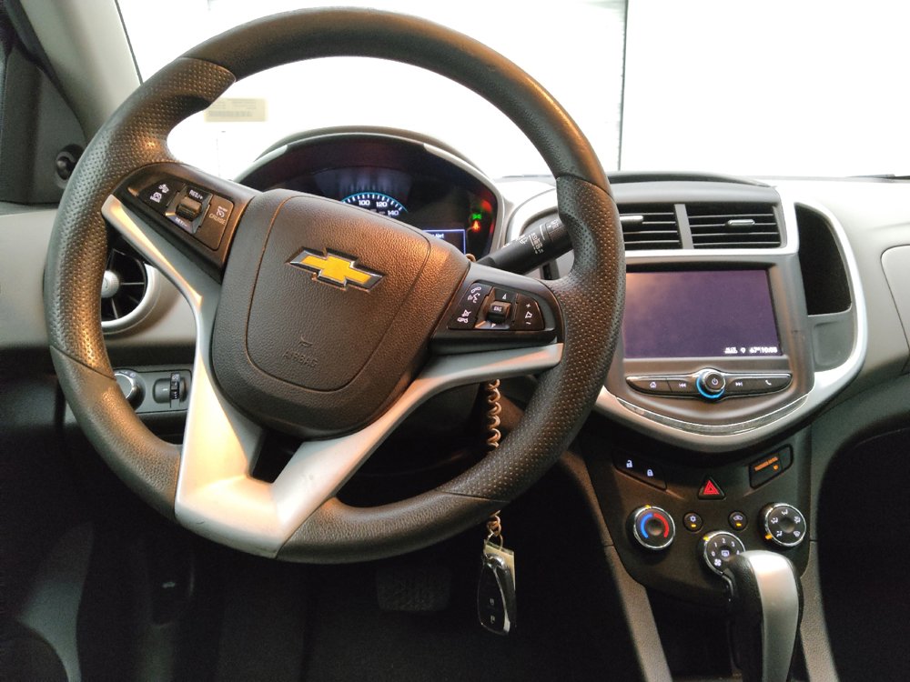 Used 2020 Chevrolet Sonic LT FWD image 22