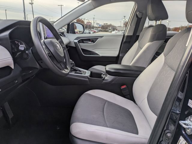 Used 2023 Toyota RAV4 XLE image 26