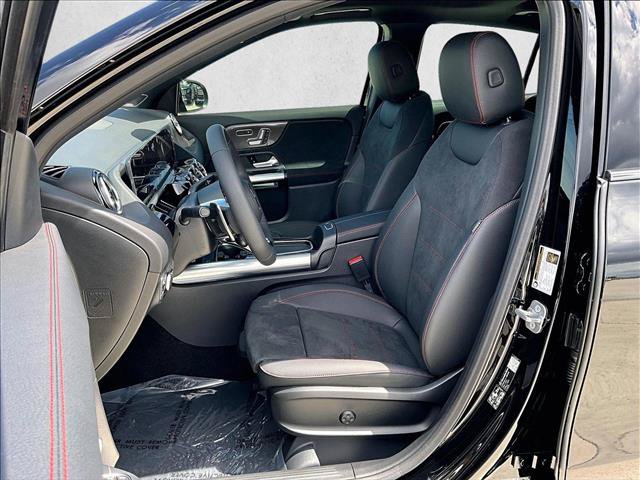 New 2026 Mercedes-Benz GLA 35 AMG 4MATIC image 11