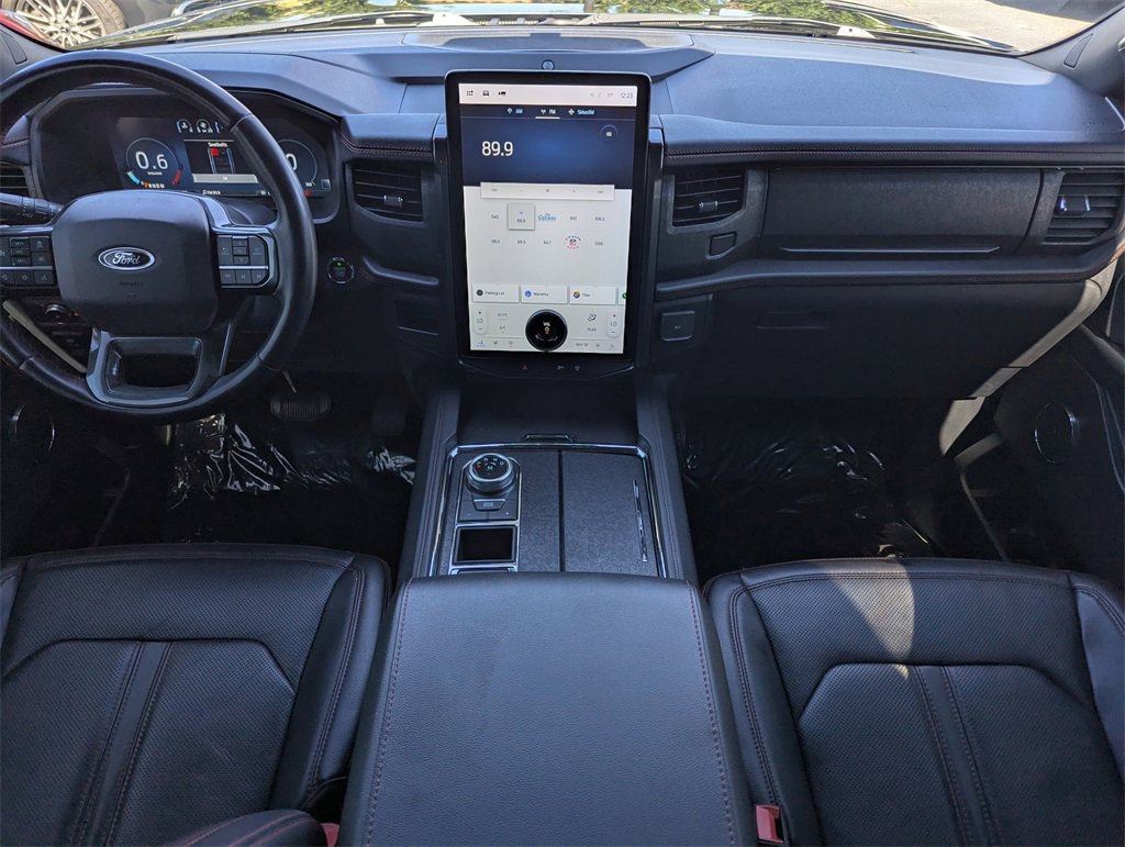 Used 2022 Ford Expedition Max Limited image 6