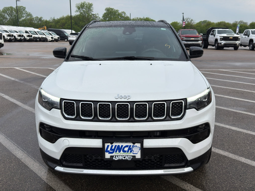 Used 2024 Jeep Compass Limited w/ Elite Group AWD/4WD image 9