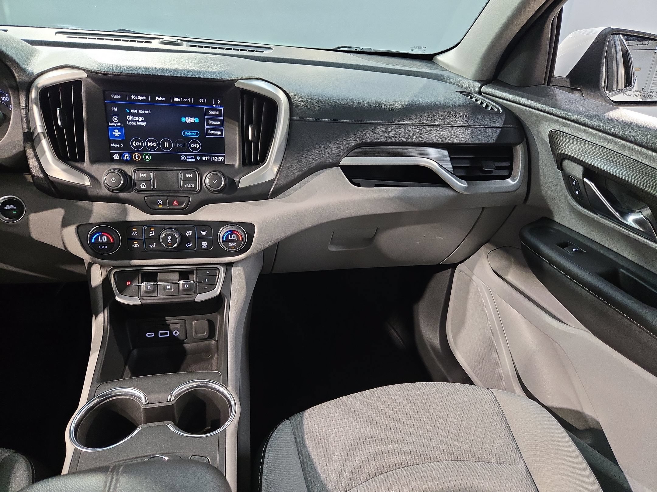 Used 2022 GMC Terrain SLE w/ Driver Convenience Package FWD image 11