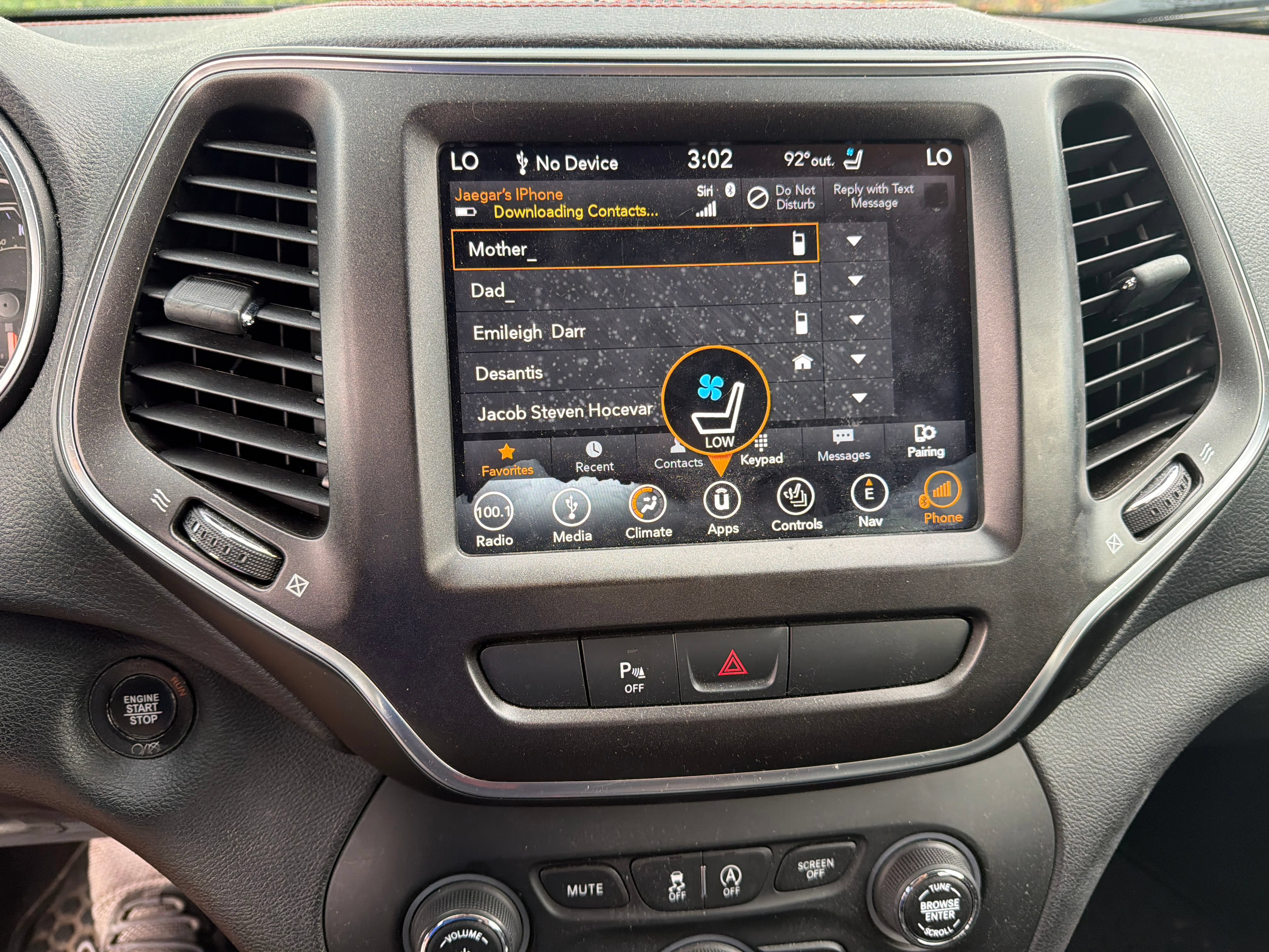 Used 2019 Jeep Cherokee Trailhawk AWD/4WD image 8