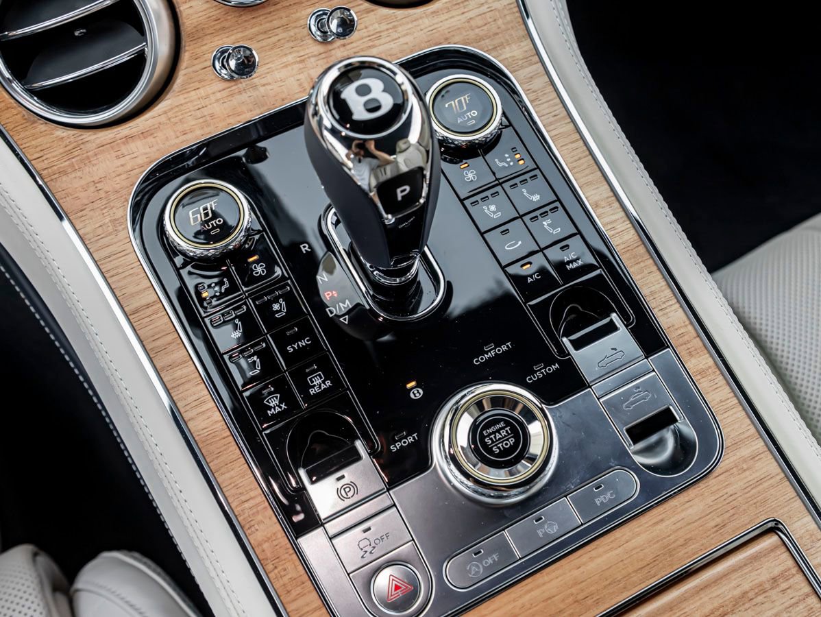 Used 2023 Bentley Continental GT Azure AWD/4WD image 24