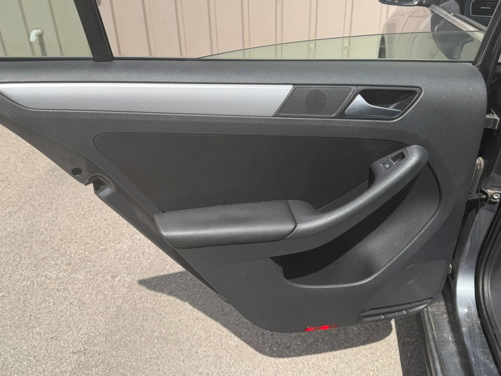 Used 2014 Volkswagen Jetta SE FWD image 19