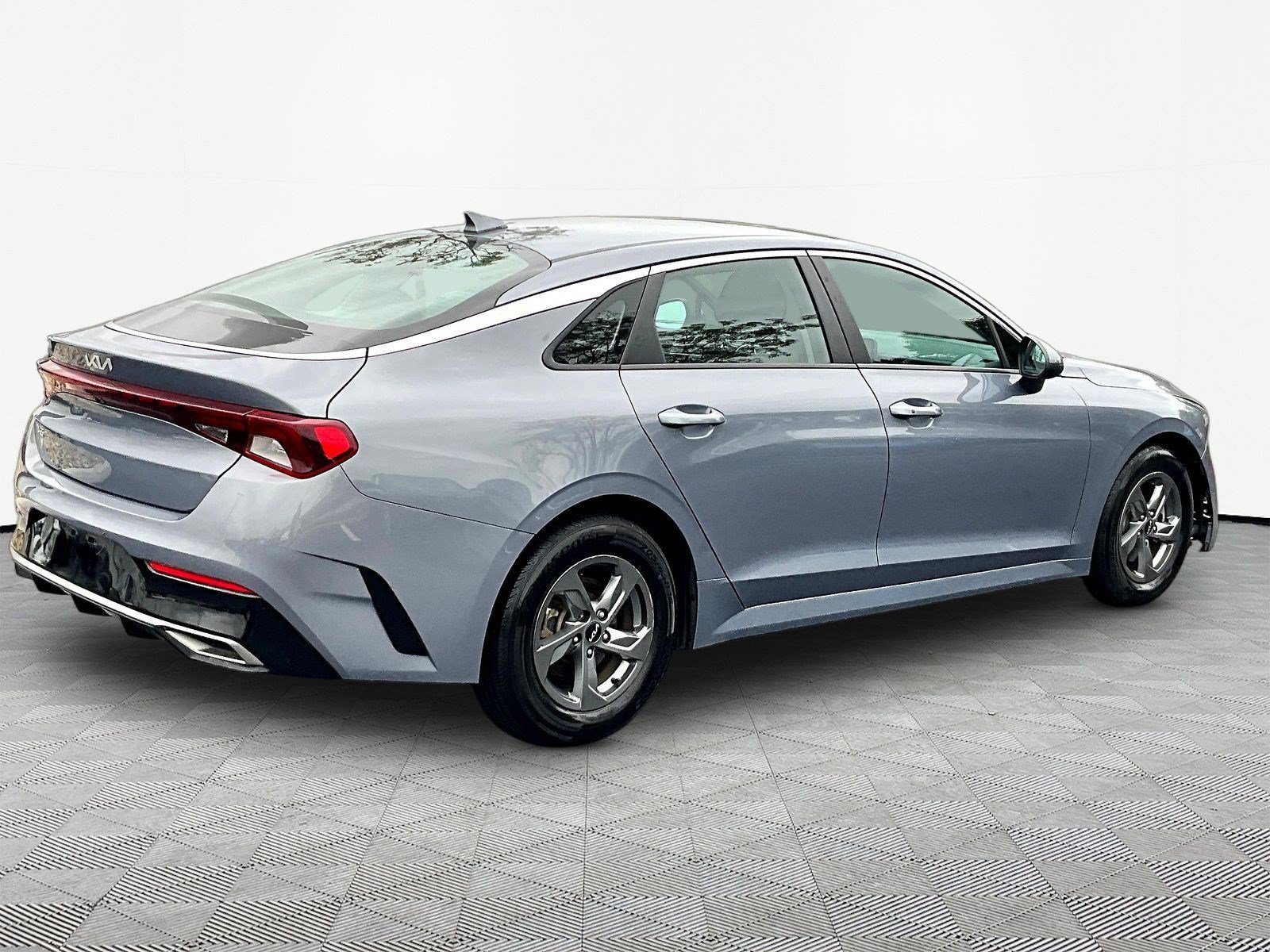 Used 2023 Kia K5 LXS FWD image 13