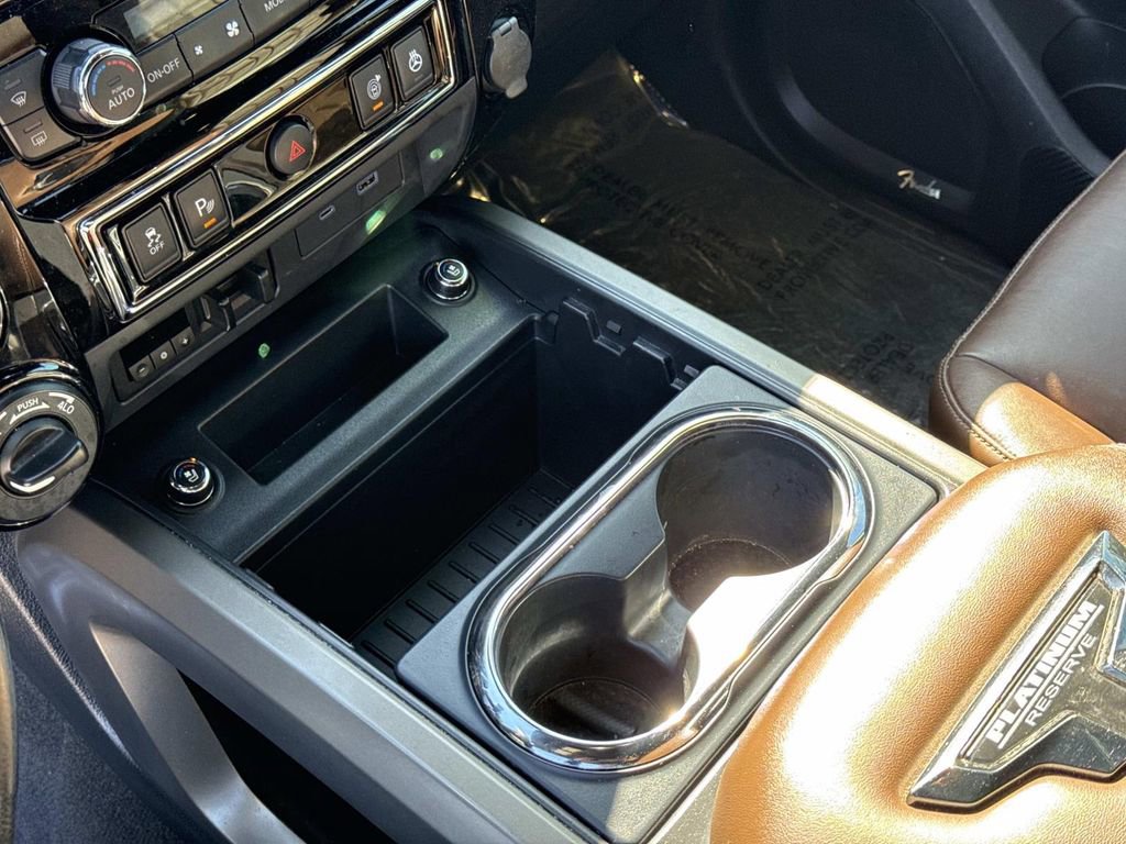 Certified 2022 Nissan Titan Platinum Reserve w/ Moonroof Package image 28