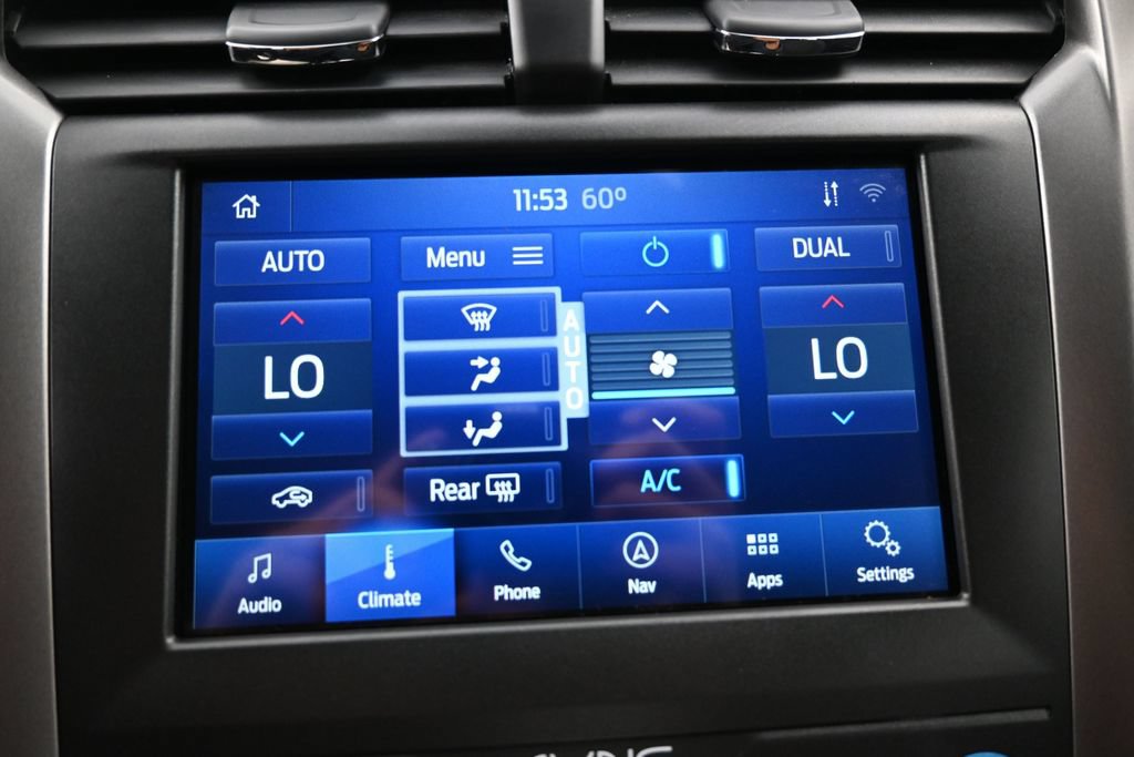 Used 2020 Ford Fusion SE FWD image 14