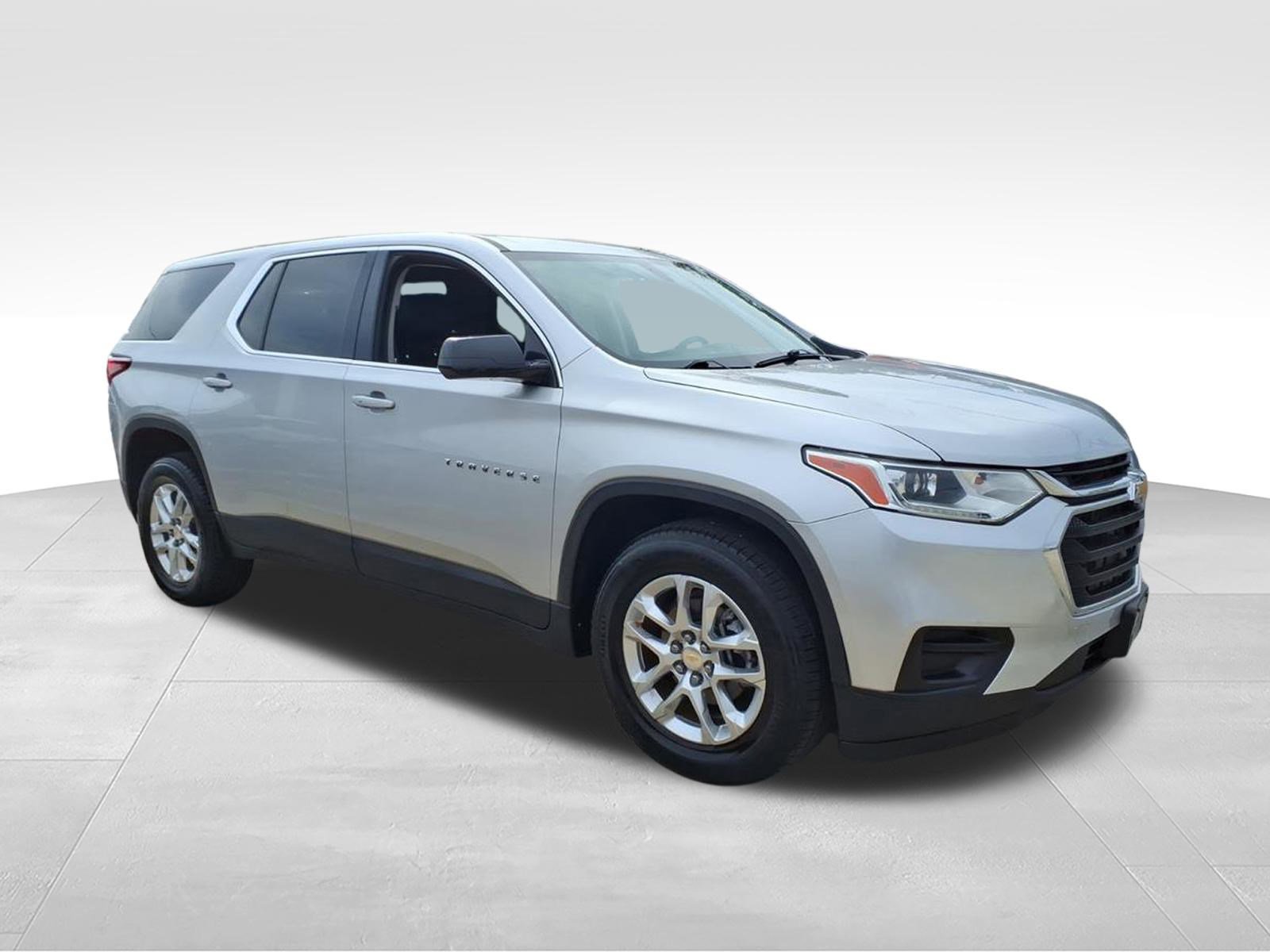 Used 2019 Chevrolet Traverse LS image 4