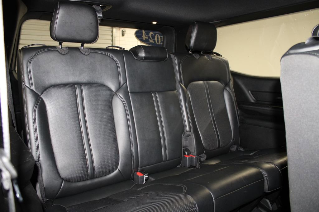 Used 2024 Jeep Wagoneer Series II w/ Flexible Seating Group AWD/4WD image 37