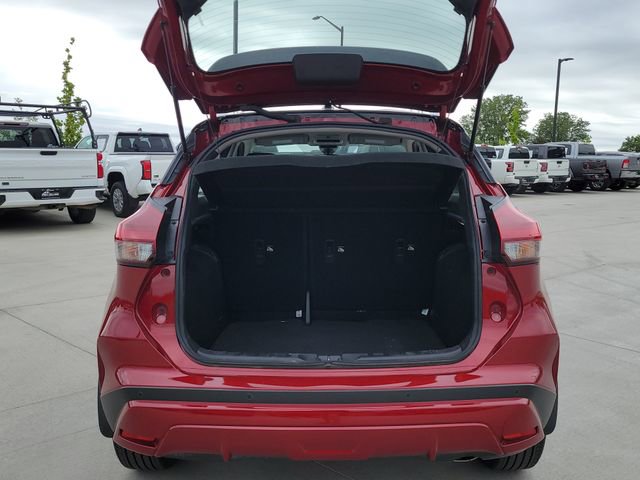 Used 2024 Nissan Kicks SV FWD image 15