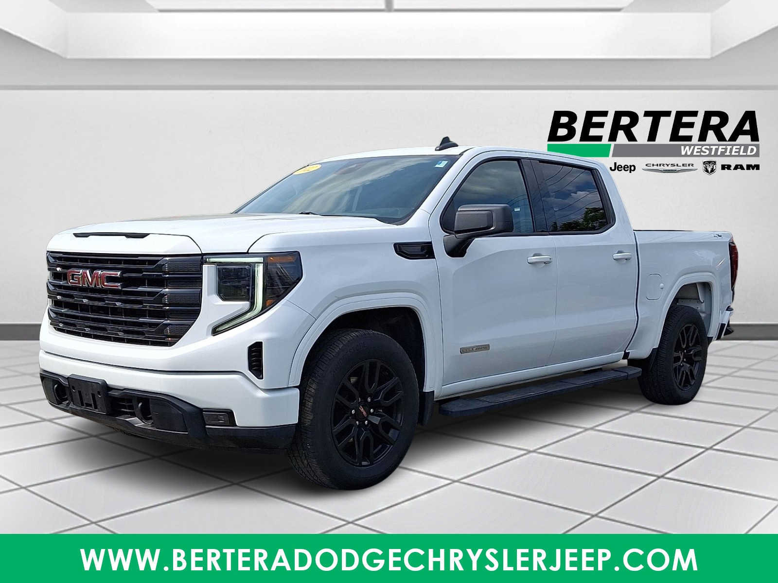 Used 2022 GMC Sierra 1500 Elevation AWD/4WD image 3
