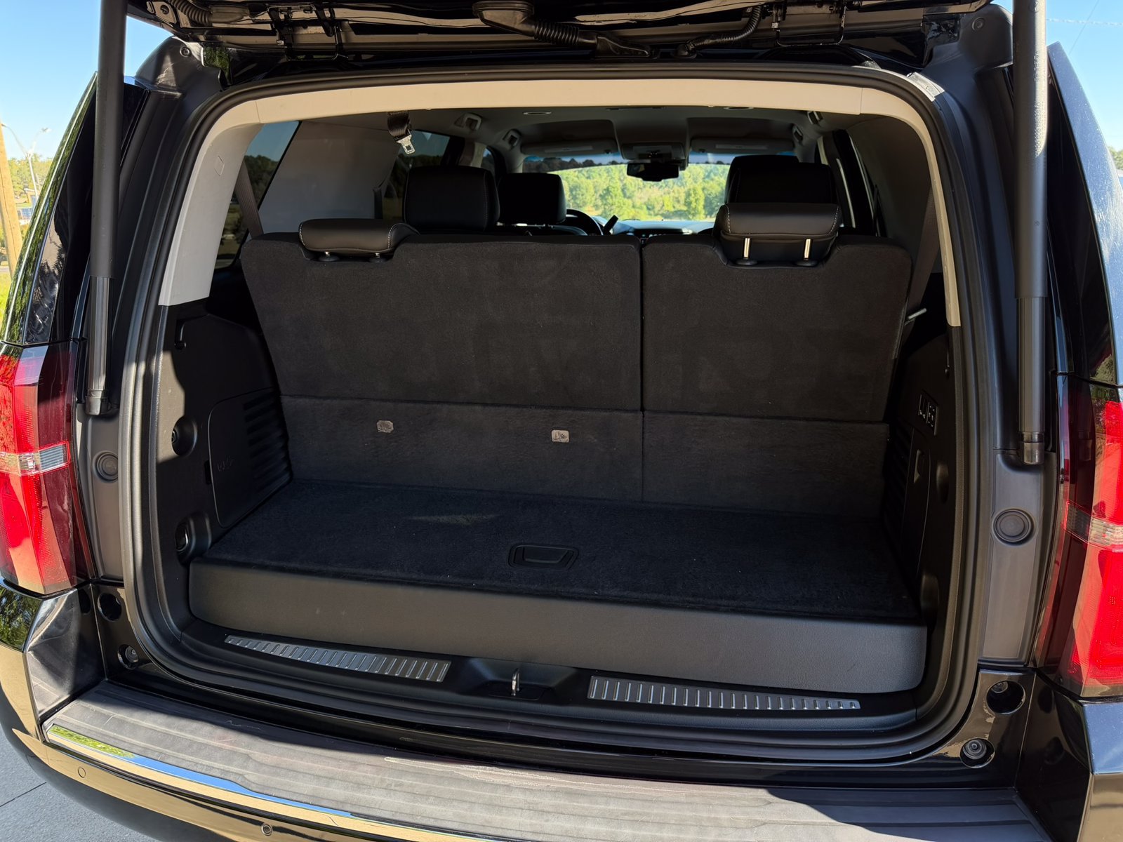 Used 2019 Chevrolet Tahoe Premier RWD image 33