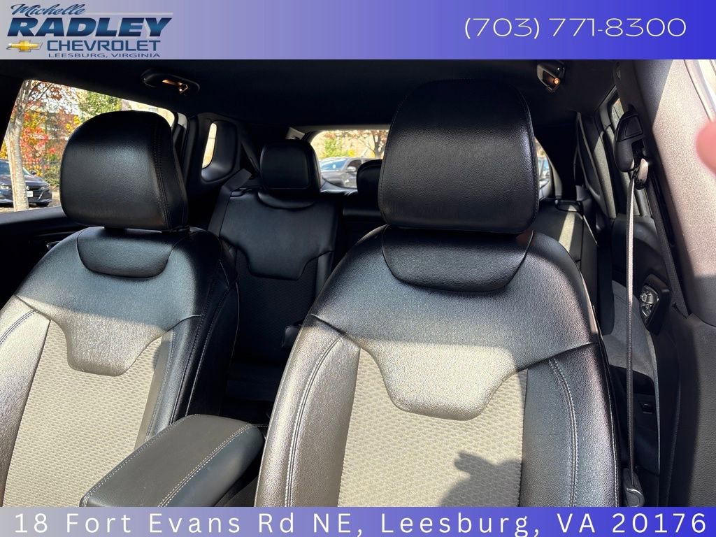 Used 2024 Jeep Compass Latitude image 17