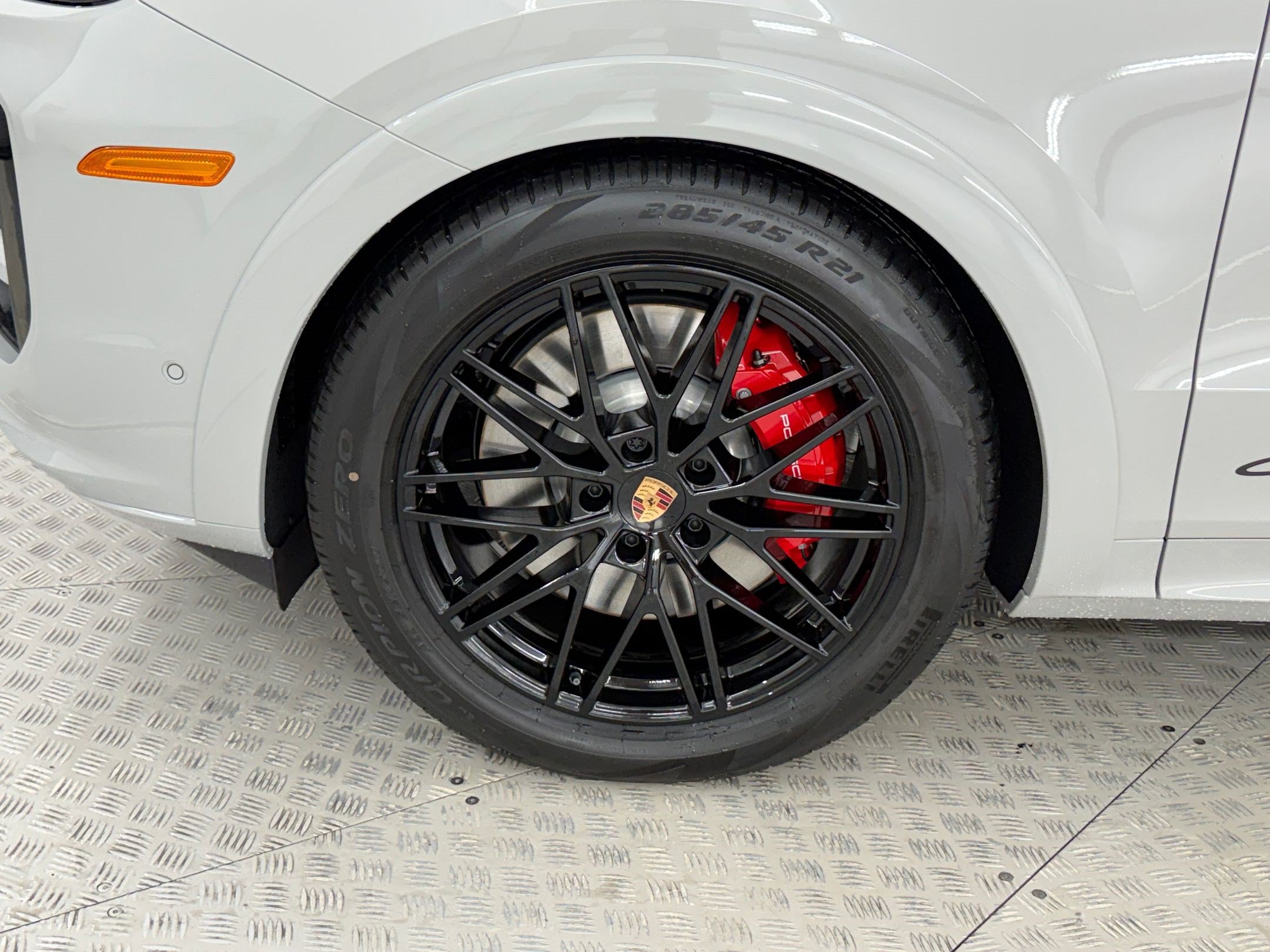 New 2026 Porsche Cayenne GTS AWD/4WD image 13