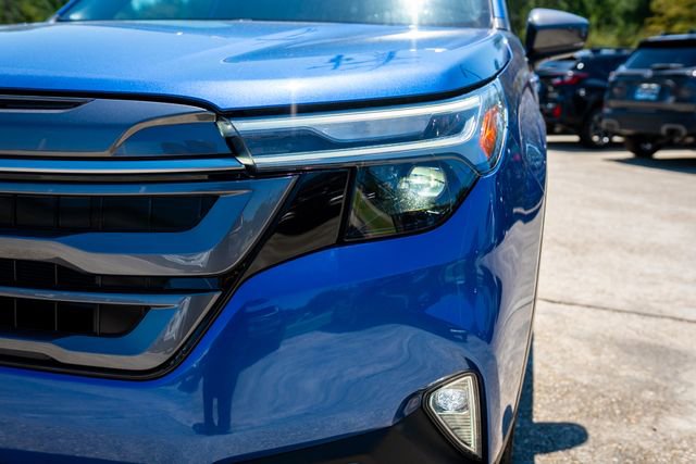 New 2025 Subaru Forester Limited image 3