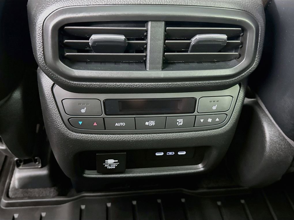 Used 2024 Honda Pilot Elite image 31