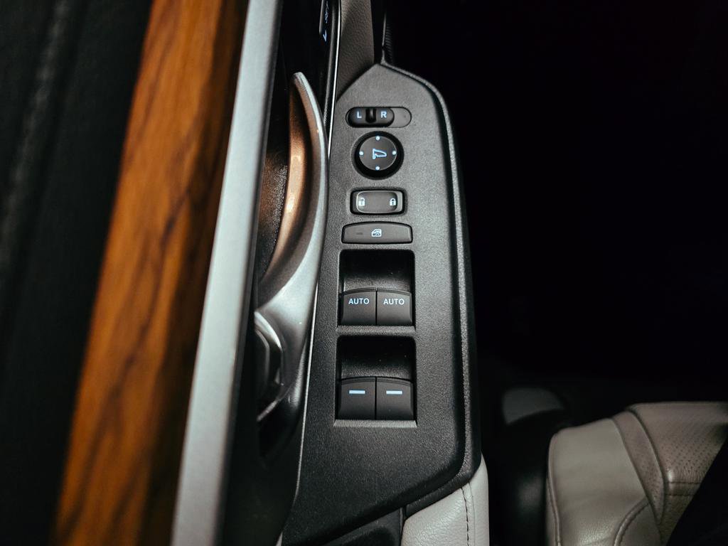 Used 2022 Honda CR-V Touring image 21
