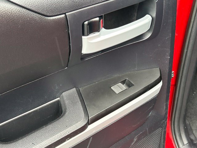 Used 2016 Toyota Tundra SR5 AWD/4WD image 31