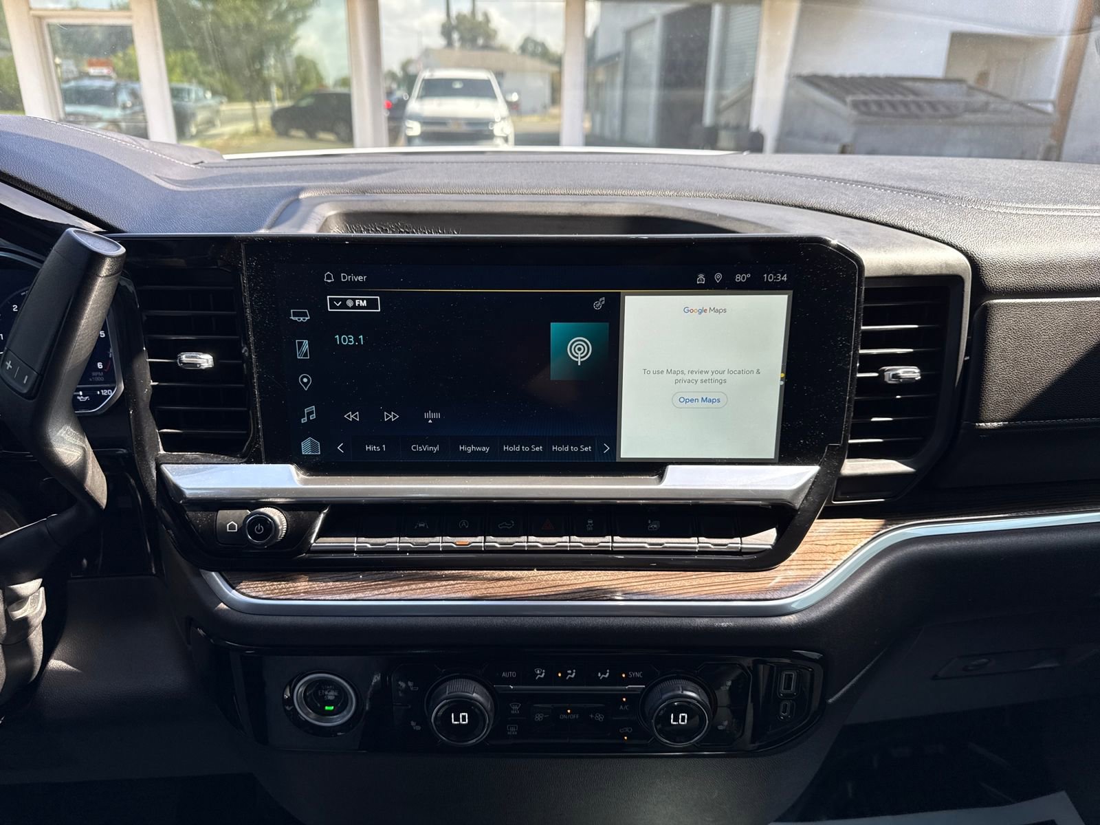 Used 2023 Chevrolet Silverado 1500 LT AWD/4WD image 18