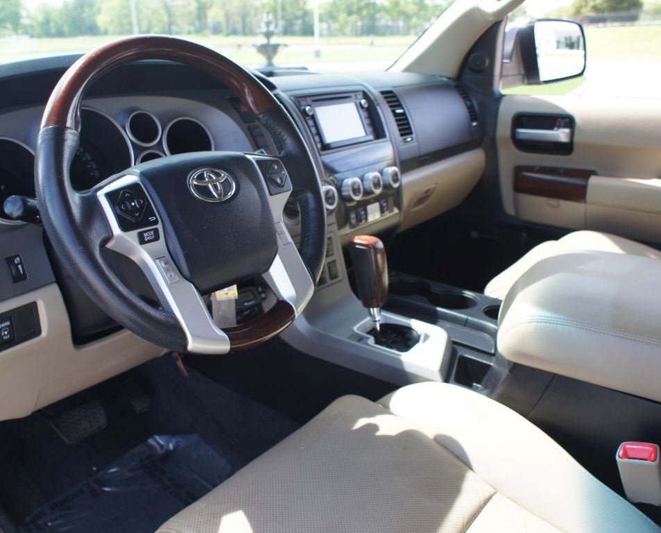 Used 2015 Toyota Sequoia Platinum AWD/4WD image 15