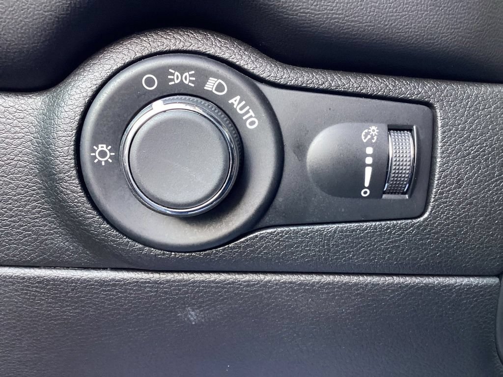 Used 2025 Dodge Durango GT AWD/4WD image 29
