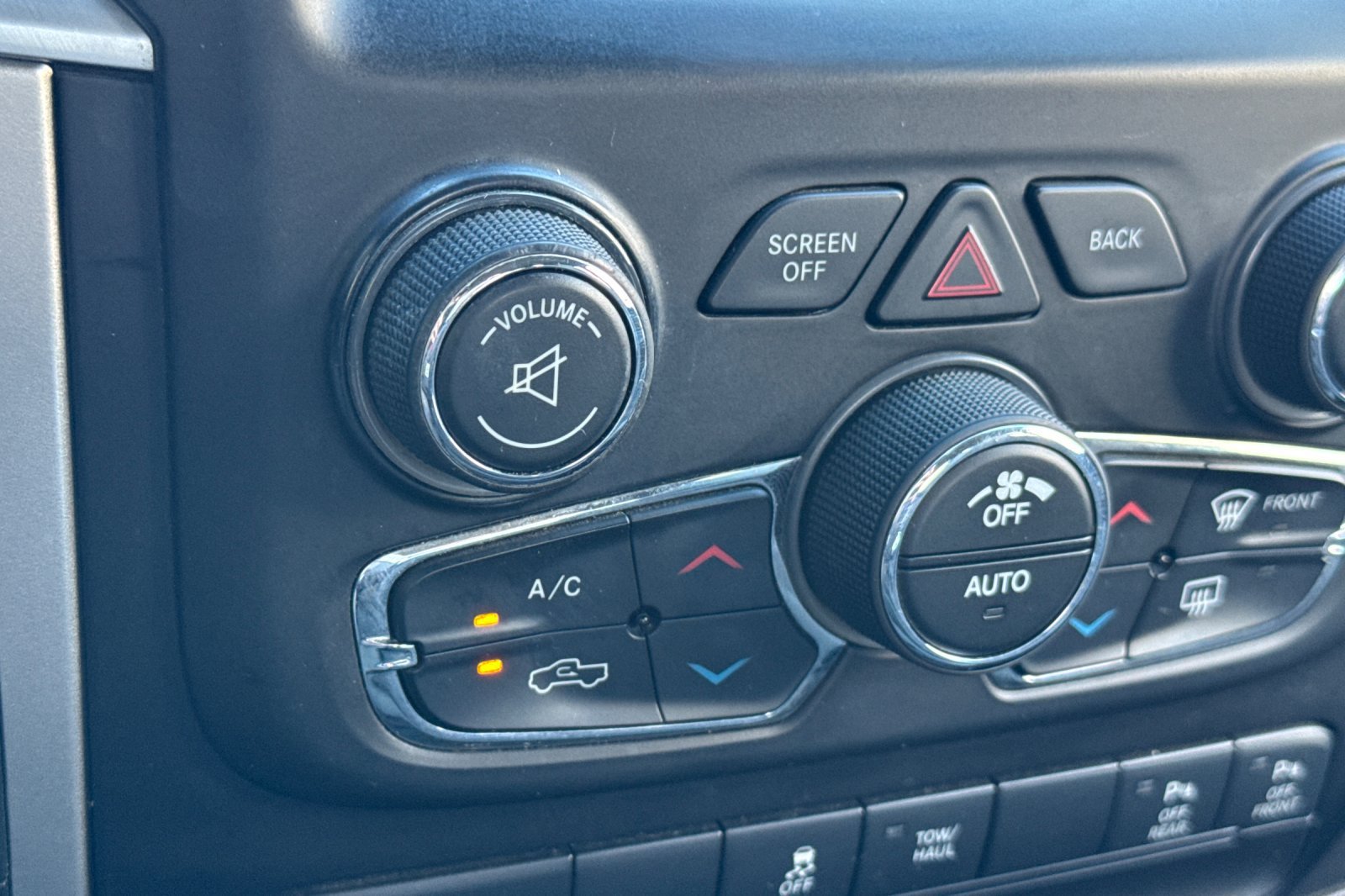 Used 2019 RAM 1500 Big Horn RWD image 29