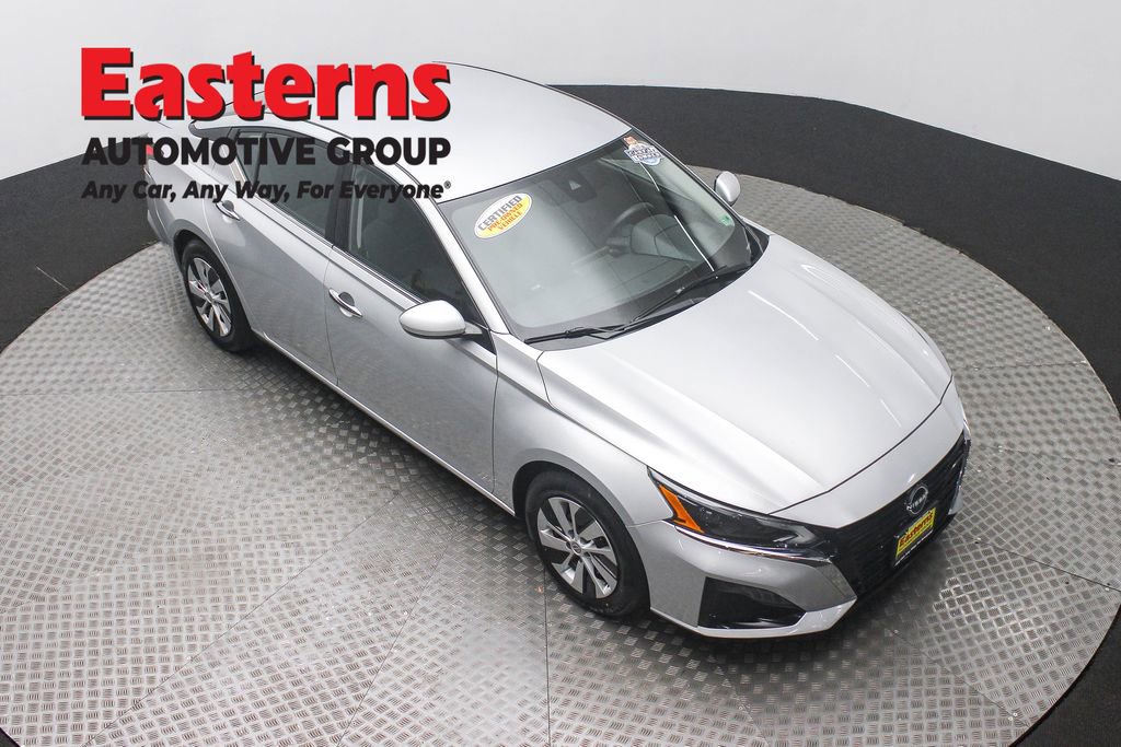 Used 2023 Nissan Altima 2.5 S image 3