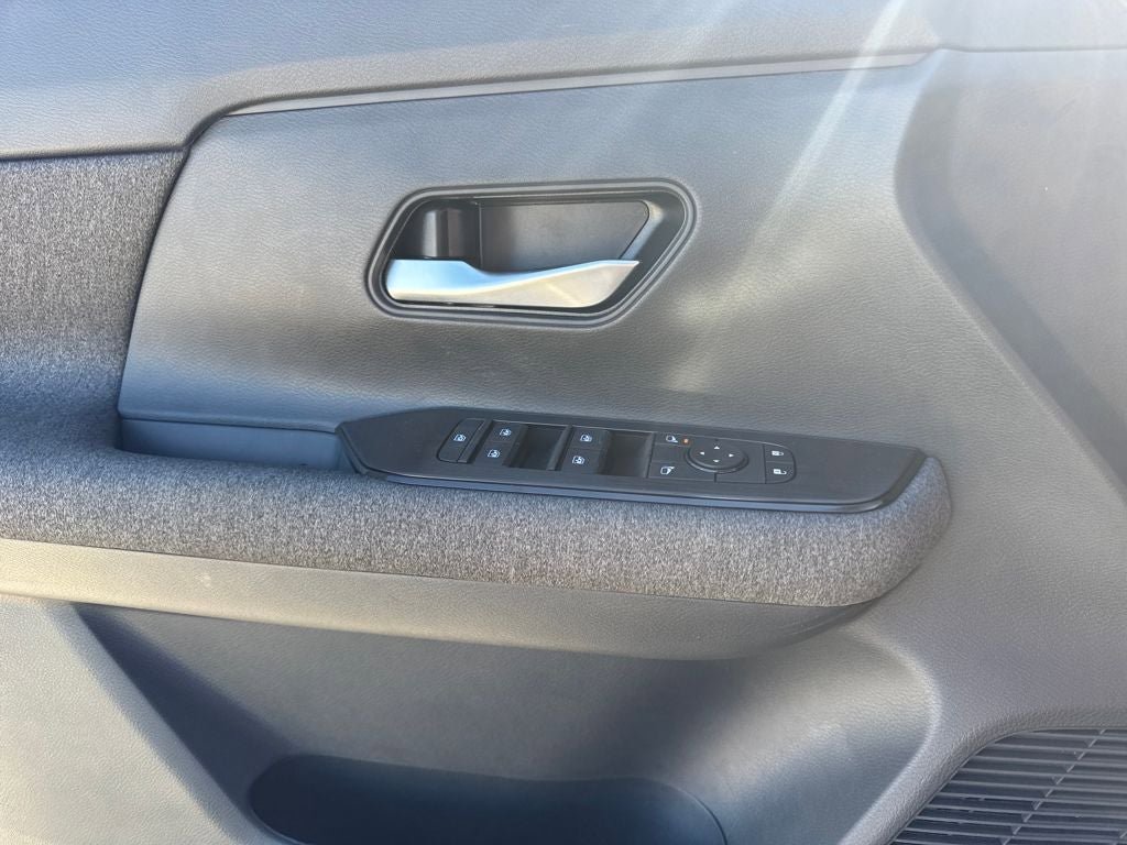 New 2026 Nissan Kicks SV FWD image 19