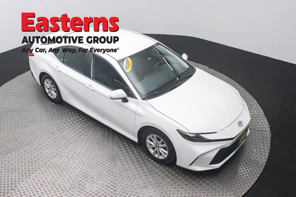 Used 2025 Toyota Camry LE FWD image 3