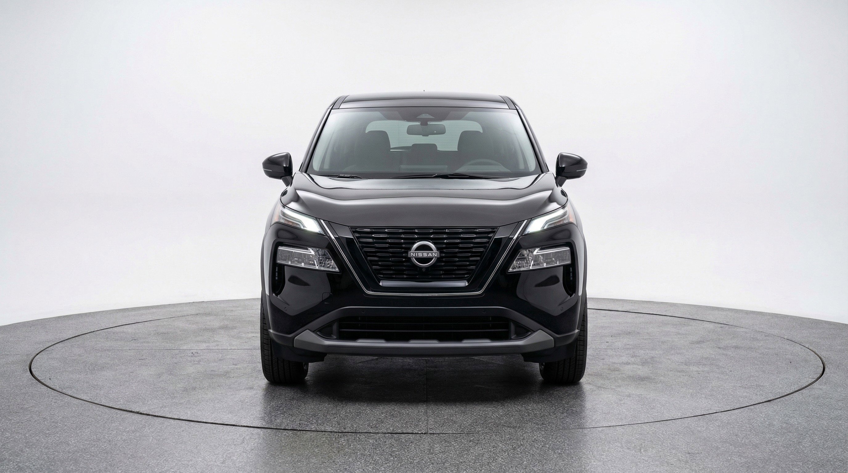 Used 2025 Nissan Rogue SV image 2