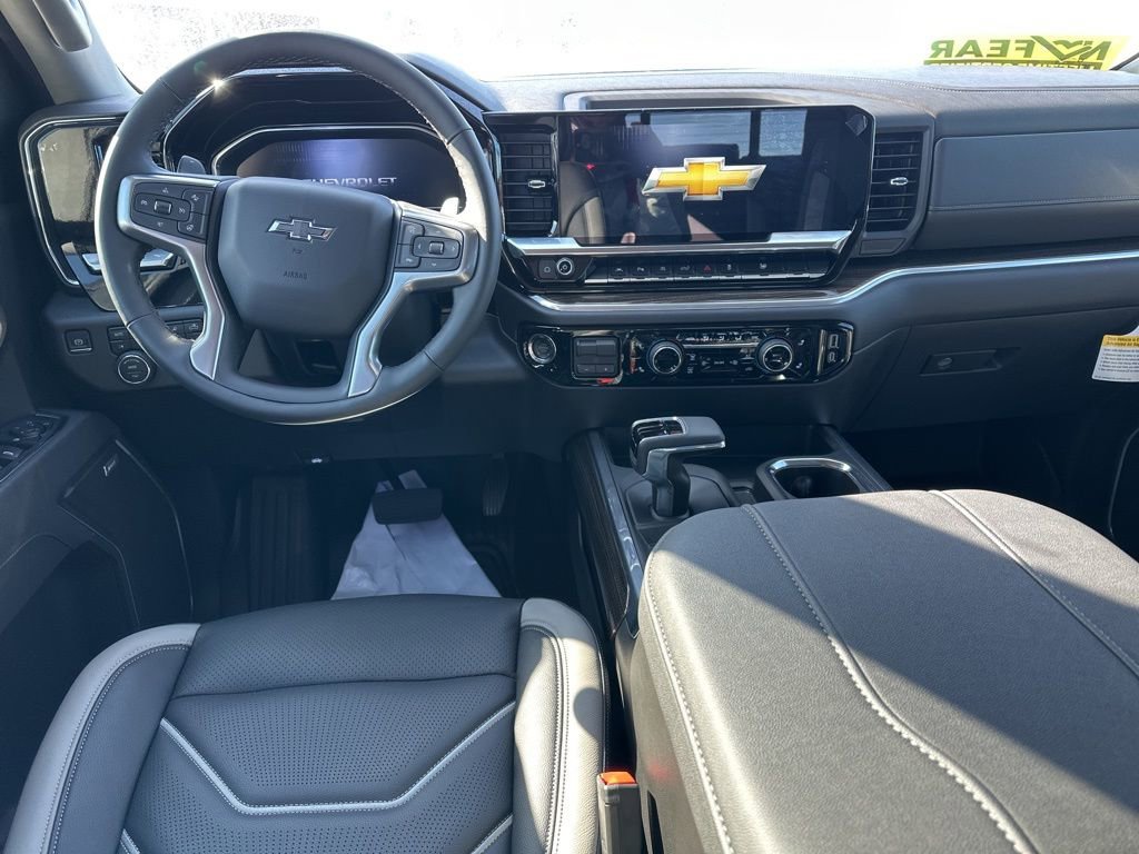 New 2025 Chevrolet Silverado 1500 RST w/ Convenience Package II AWD/4WD image 19