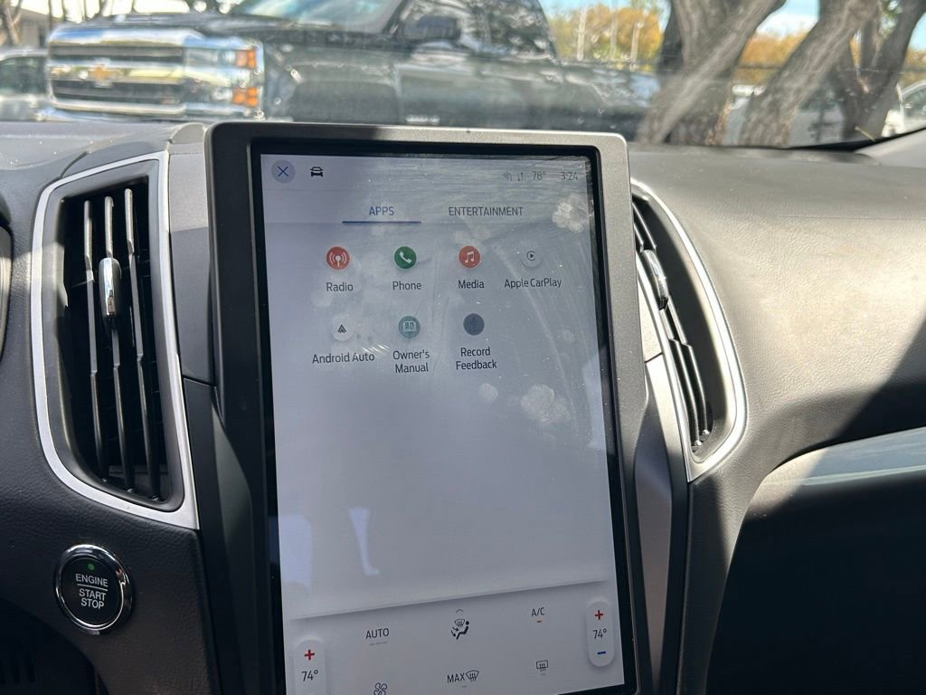 Used 2024 Ford Edge SE w/ Black Appearance Package image 24