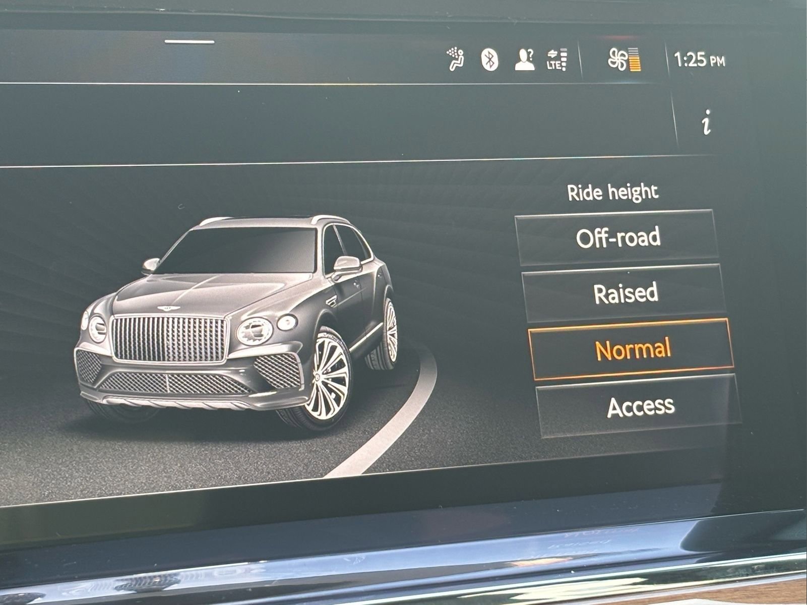 New 2025 Bentley Bentayga Extended Wheelbase image 51