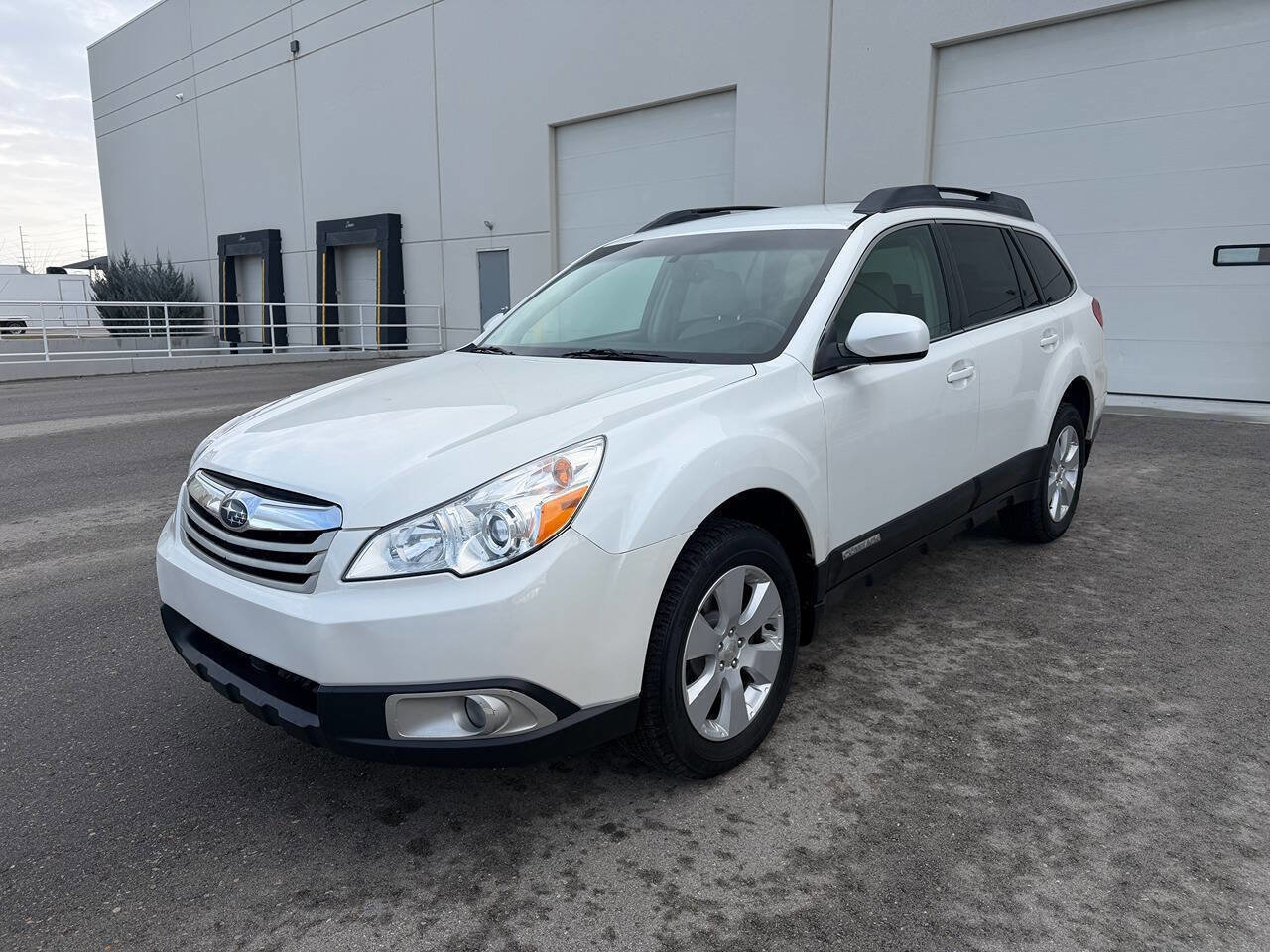 Used 2012 Subaru Outback 2.5i Premium image 6