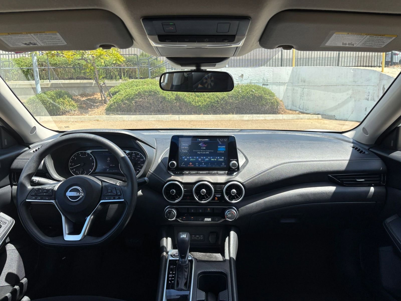 Used 2025 Nissan Sentra SV FWD image 31